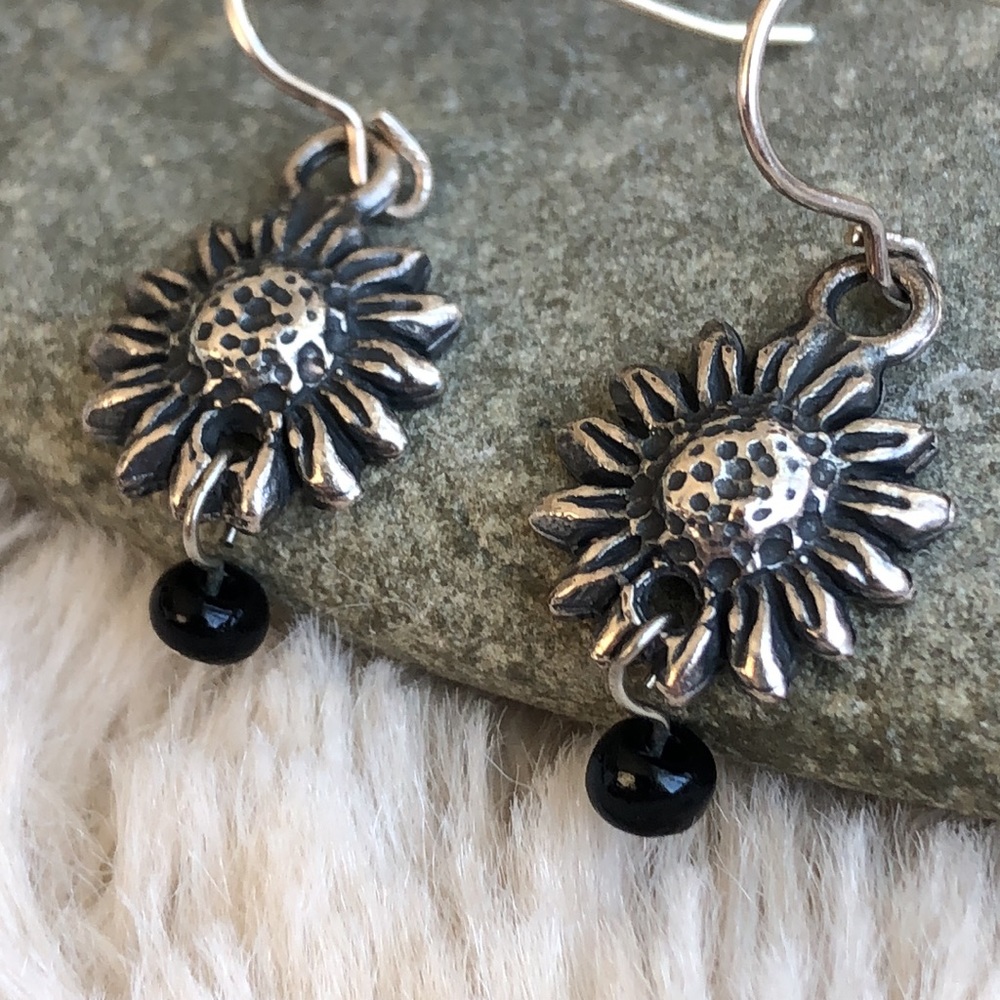 Sunflower Sterling Silver Berry Jewelry Co. Dangle Earrings  (E34) - Picture 5 of 15